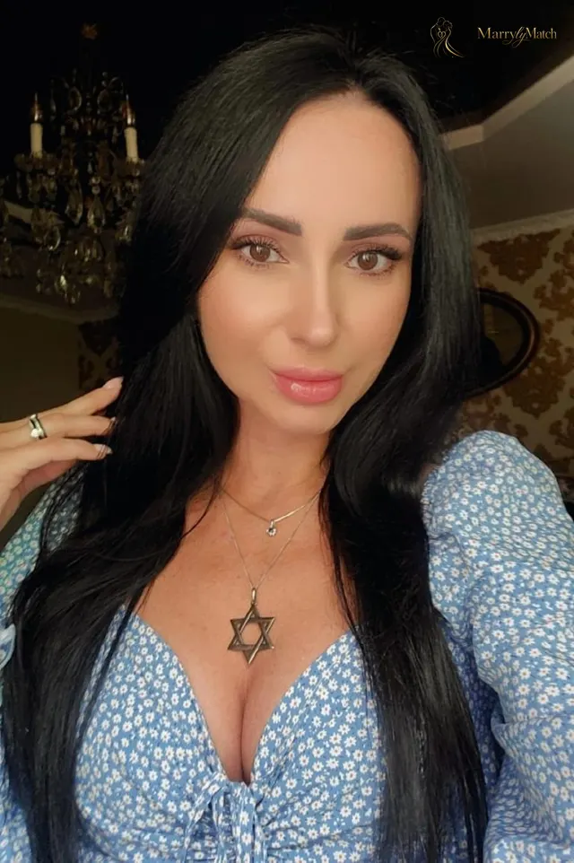 Khrystyna, 42