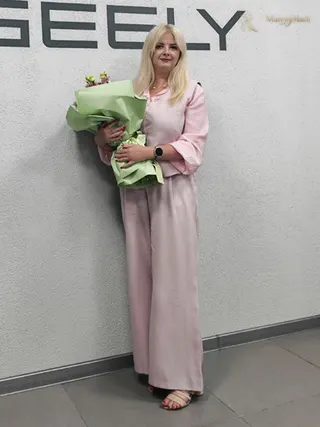 Another photo of ALEKSANDRA