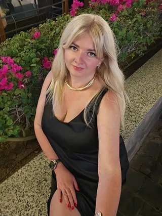 ALEKSANDRA, 39