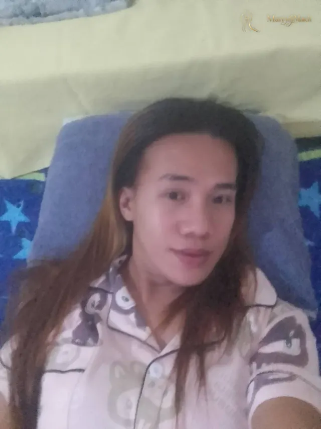 Another photo of Jiewel