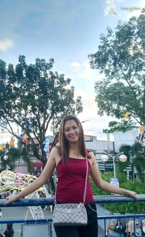 Another photo of Rogelyn