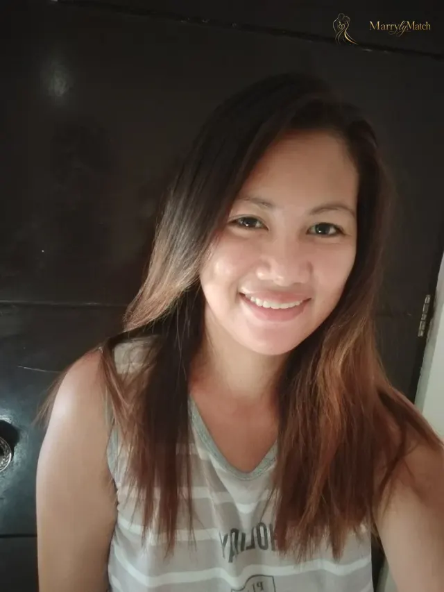 Rogelyn, 30