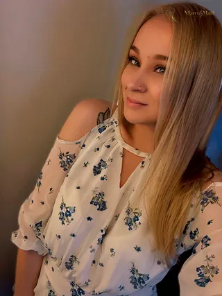 Another photo of MARIYA