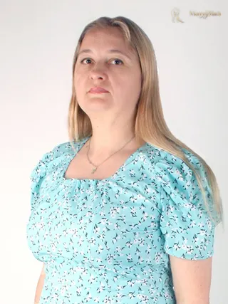OKSANA, 49