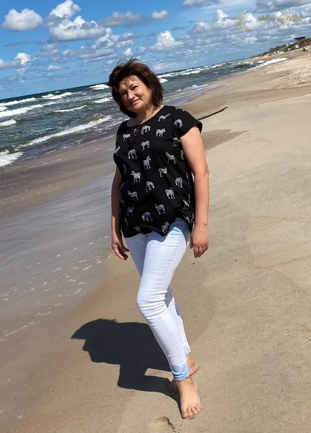 Tamara, 54
