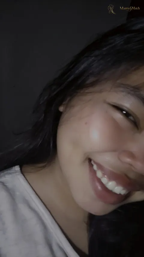 Kimberly, 24
