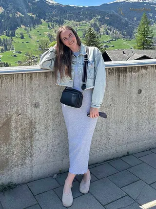 ALEKSANDRA, 37