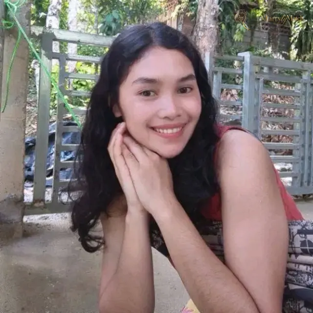 Another photo of Cassy