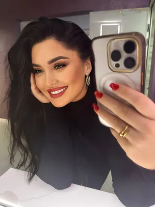 EKATERINA, 31