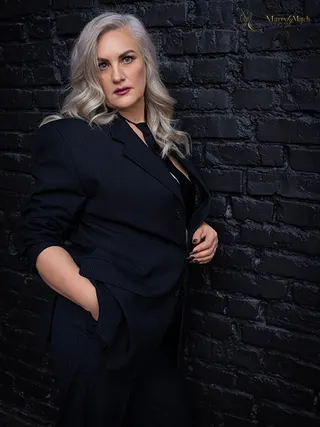 Another photo of OKSANA