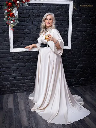 Another photo of OKSANA