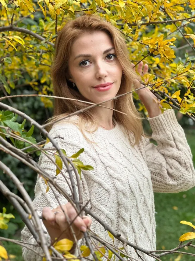 Irina, 43