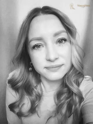 ELENA, 39