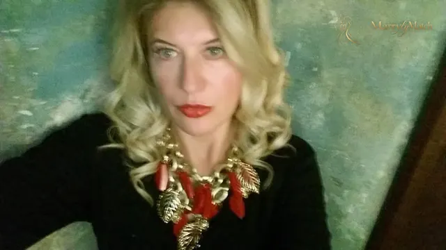Another photo of Maya