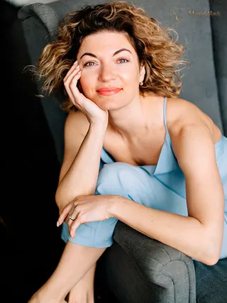 ANNA, 42