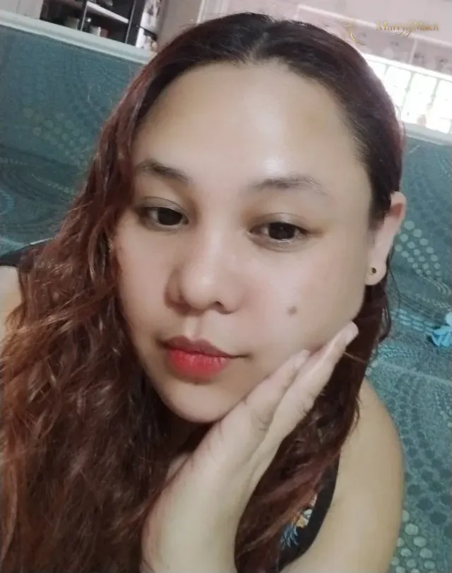 Another photo of Riza