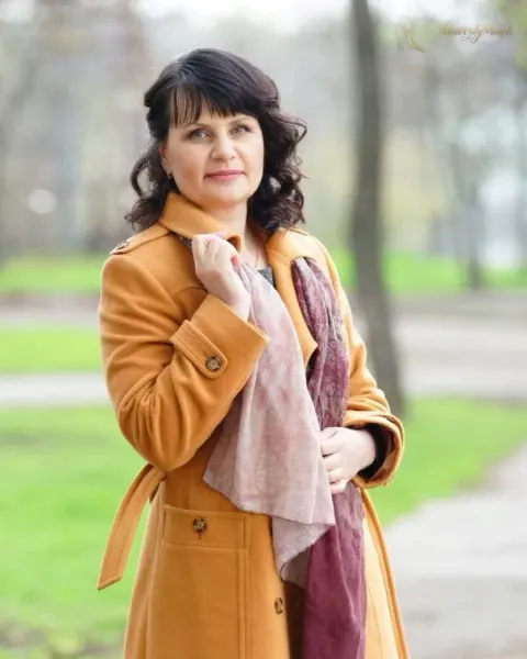 Yulia, 51