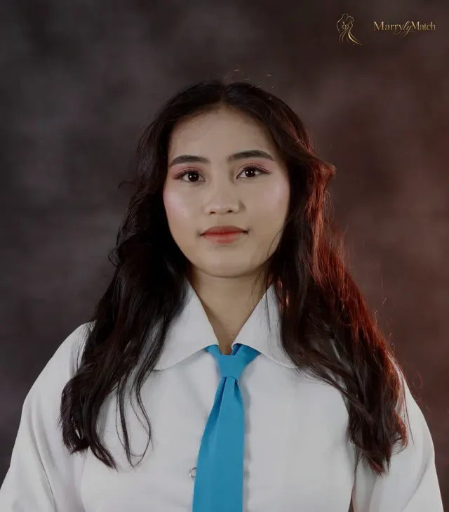 Marycris, 18