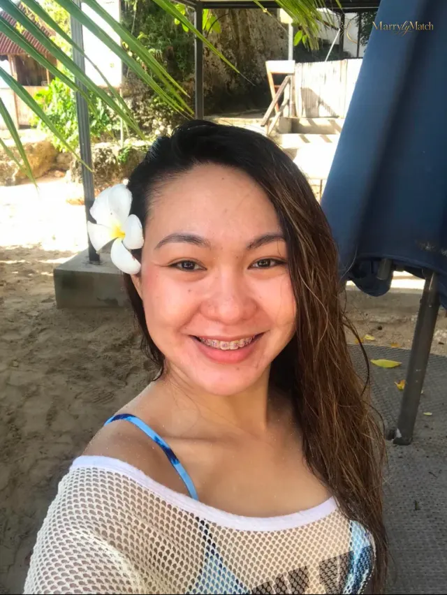 Unique Angel, 32