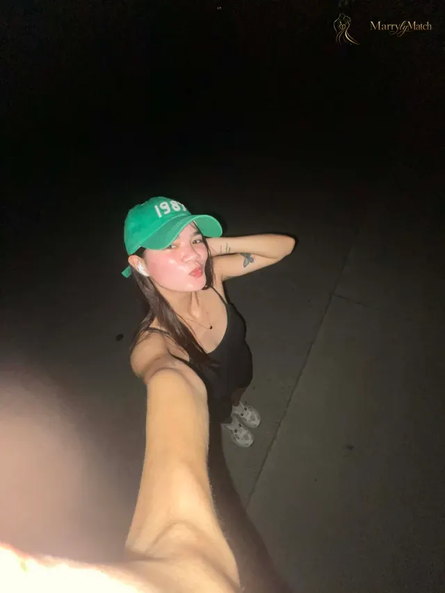 Another photo of Katlyn
