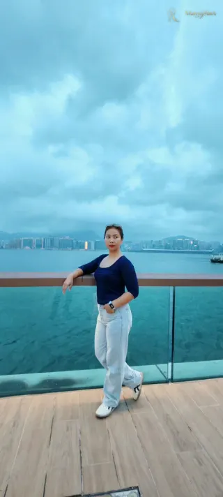 Another photo of Ruffa