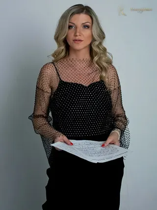 OKSANA, 46