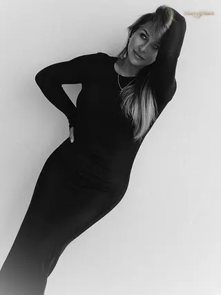 Another photo of YULIYA