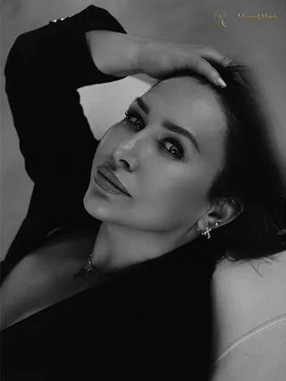 YULIYA, 45