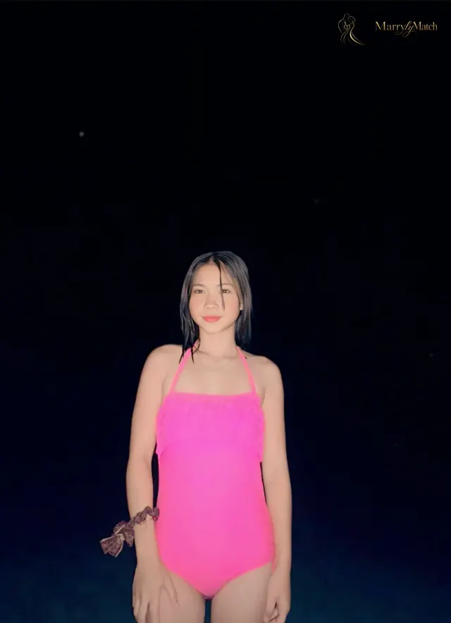 Another photo of Marian