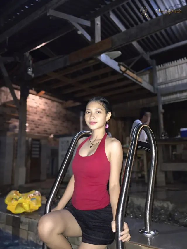 Another photo of Marian