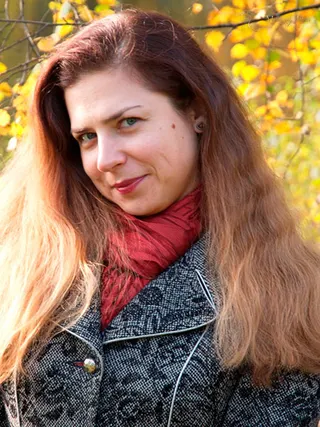 ELENA, 45