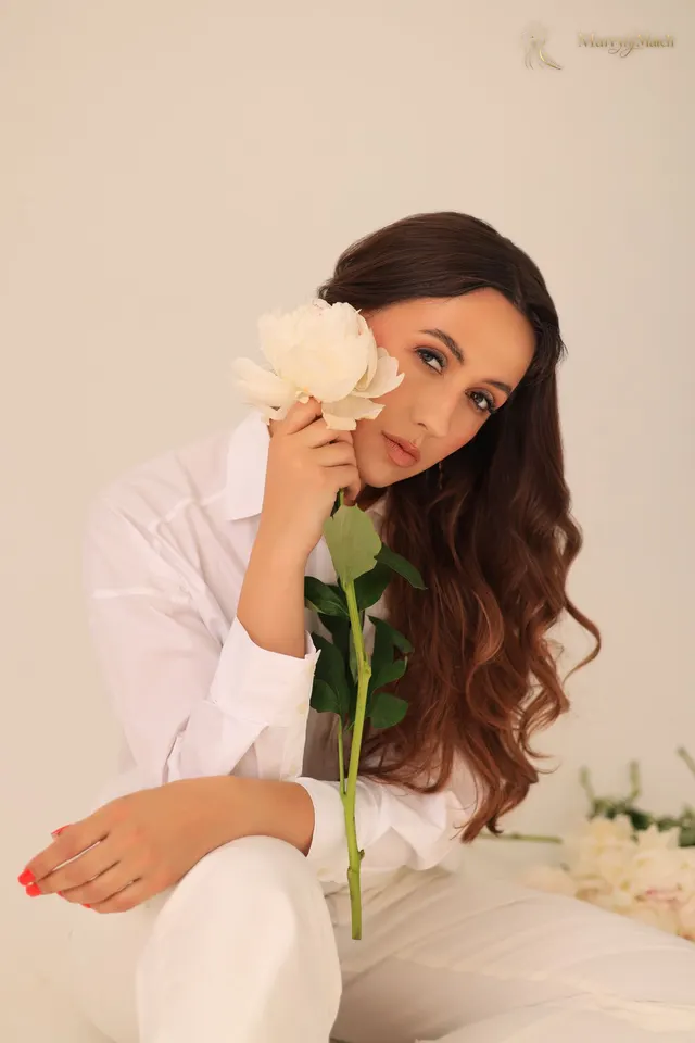 Another photo of Viktoria