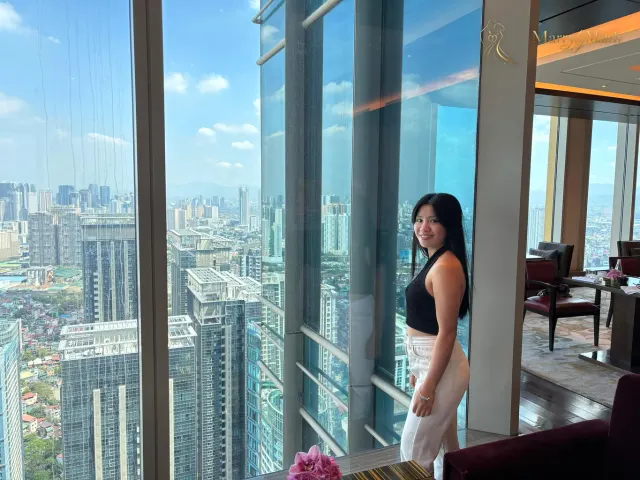 Rena, 24