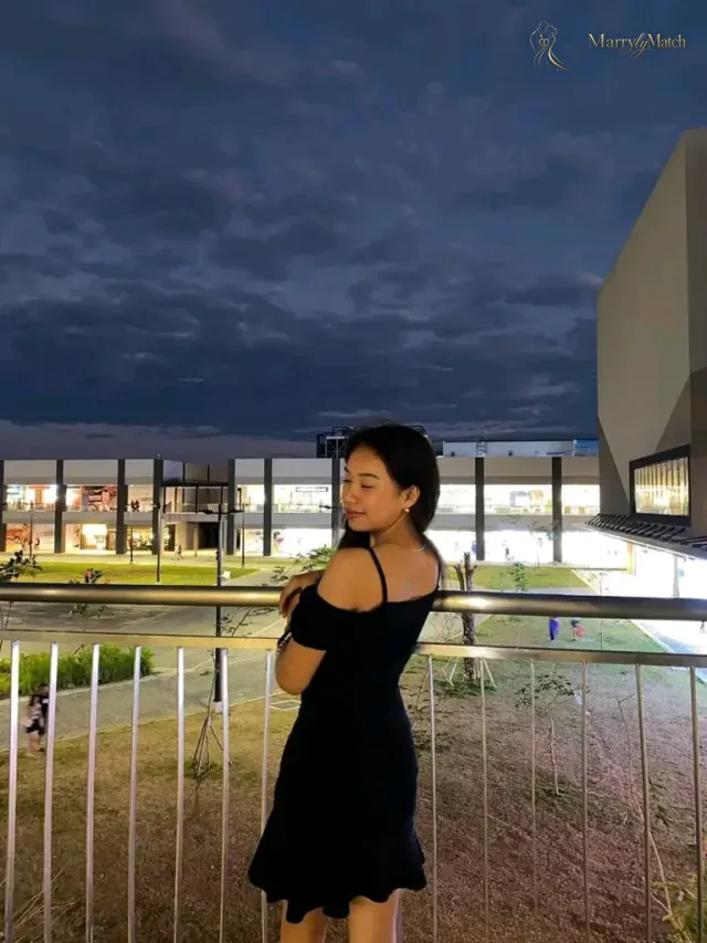 Another photo of Adrianne