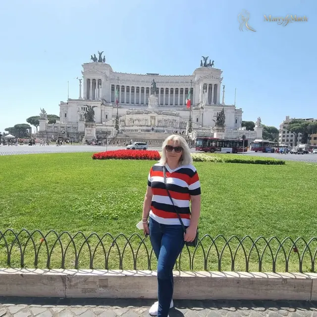 Another photo of Mariya