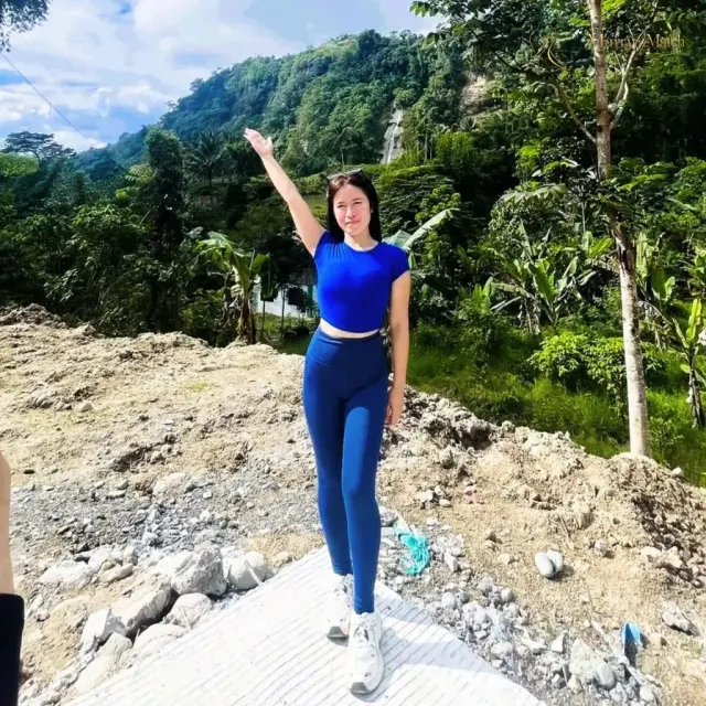 Nabel, 23