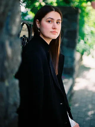 VIKTORIYA, 24
