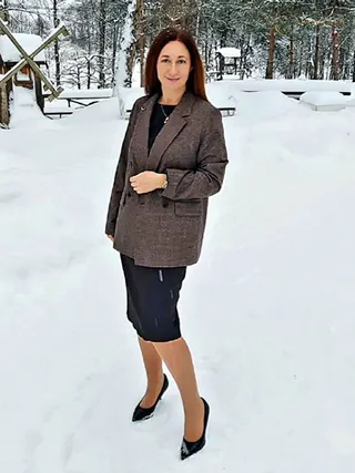 OKSANA, 44