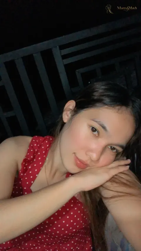Another photo of Krystal sheen