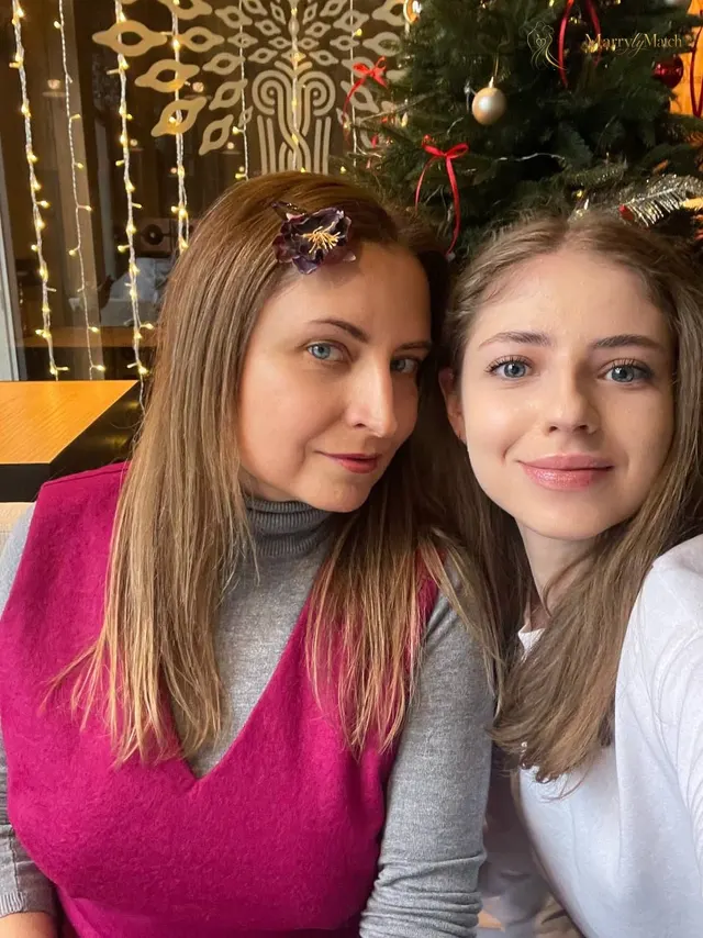 Another photo of Elena