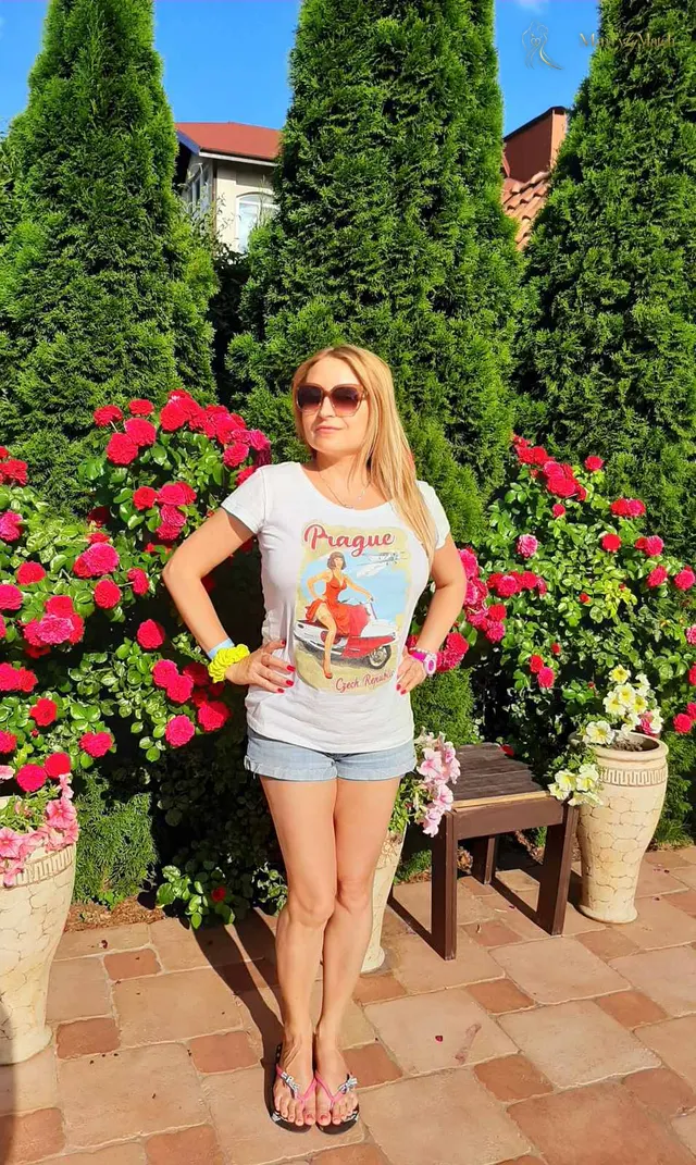 Another photo of Elena
