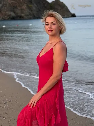 EVGENIYA, 36