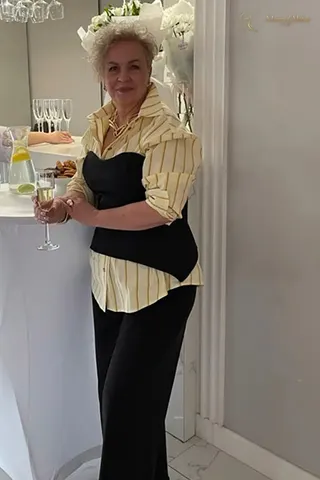 Another photo of SVETLANA