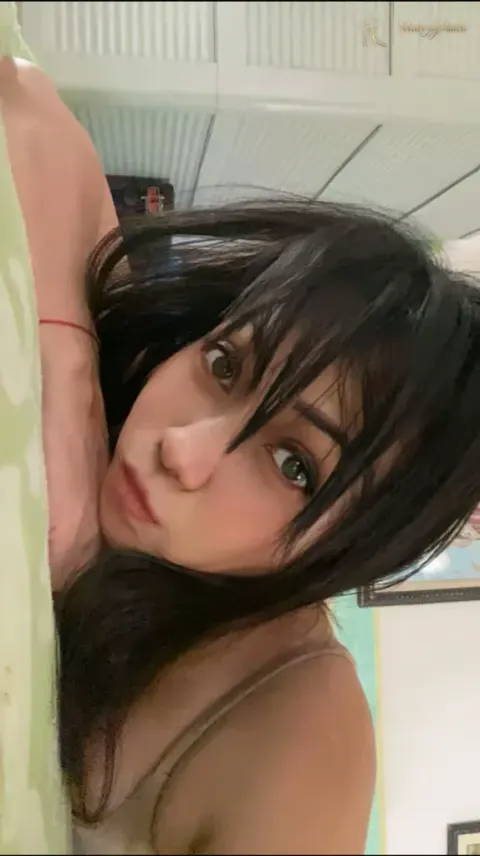 Another photo of Aileen Sonia