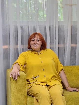 NATALYA, 51