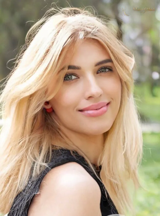 Viktoria, 49