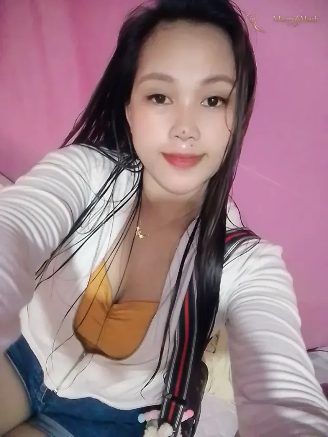 Another photo of Regine