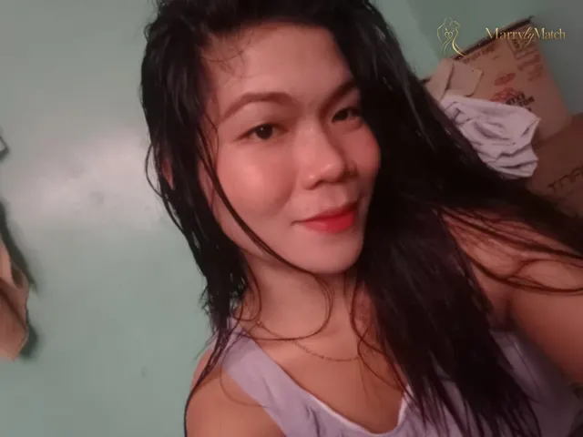Realyn, 25