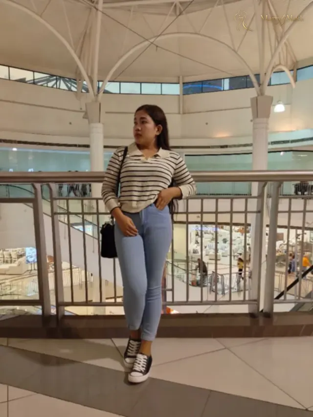 Arlene, 23