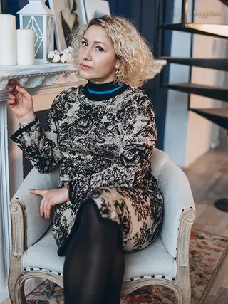 ALESYA, 52